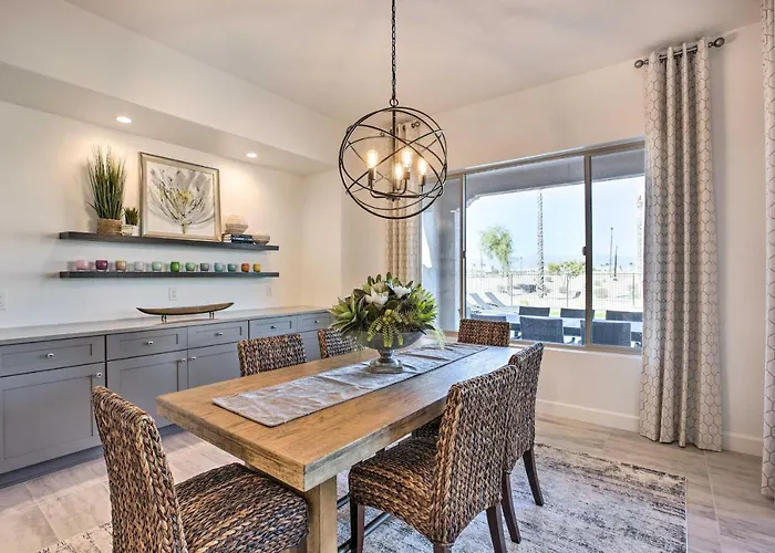 Holiday home Private Pool & Grill: Modern Retreat